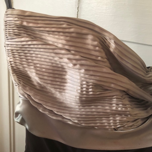 1940’s / 1950’s silk and taffeta gown with bow - Picture 4 of 6